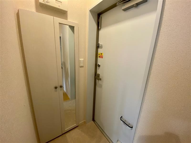 Room image 8