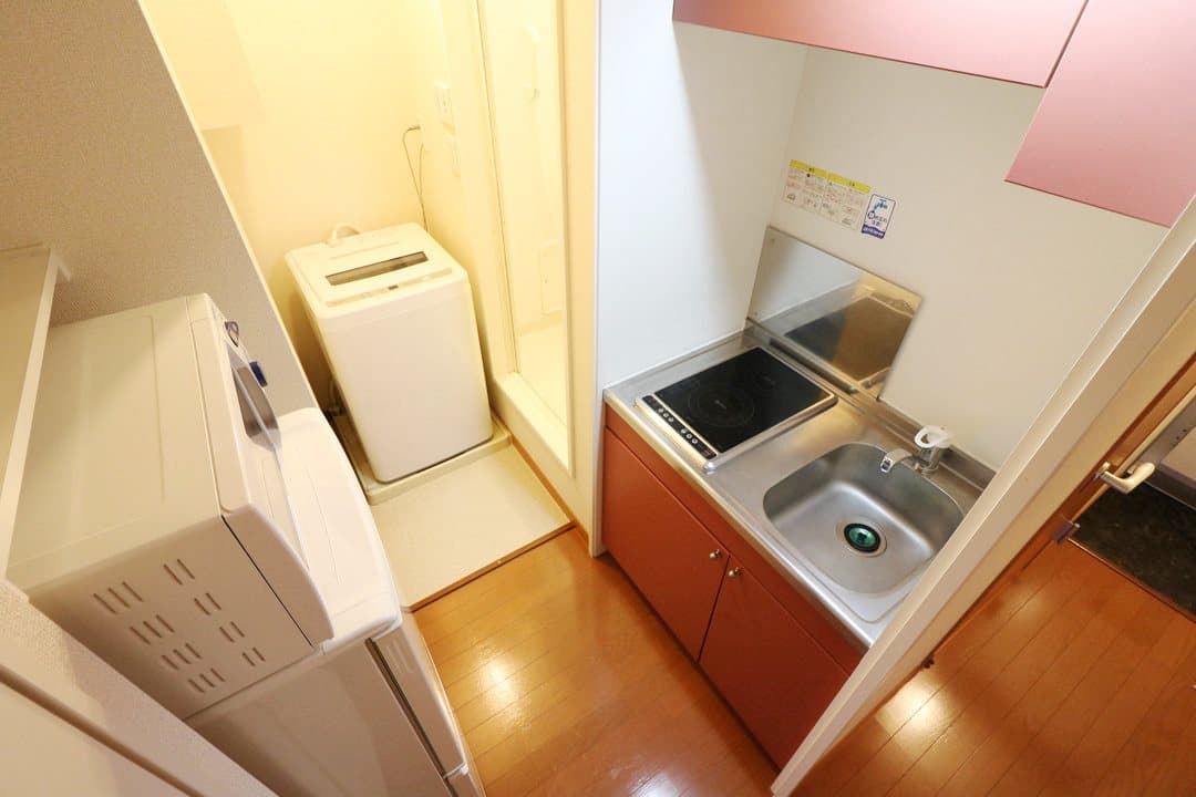 Room image 8