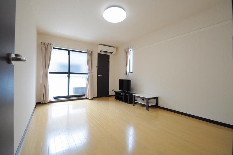 Preview interior of LEONEXT Arrivio Kami
