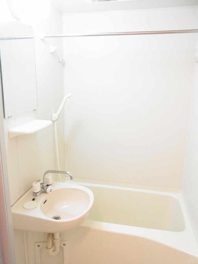 Room image 10