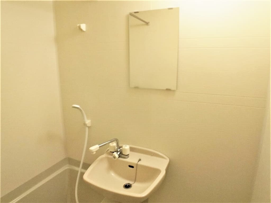 Room image 15