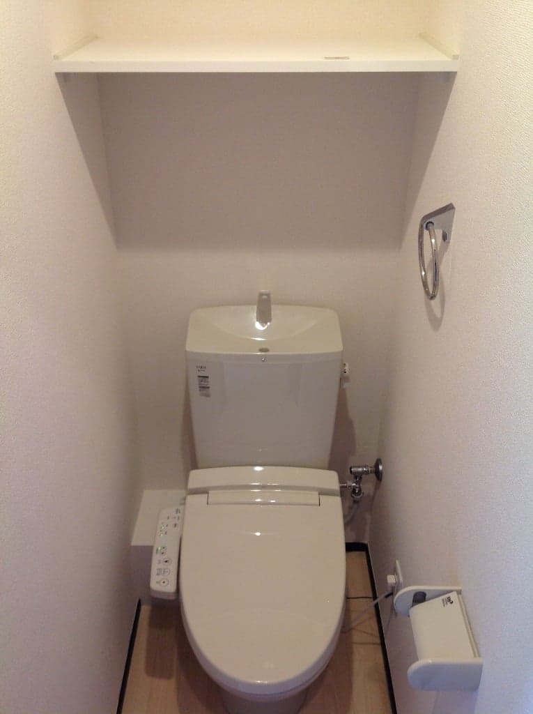 Room image 15