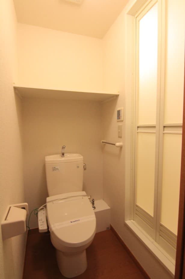 Room image 8