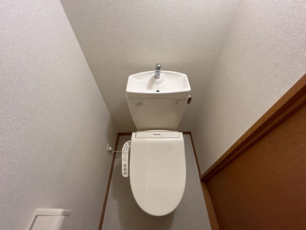 Room image 9