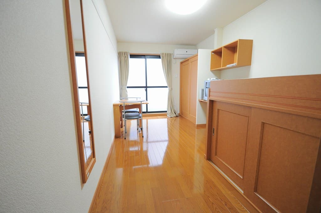 Room image 14
