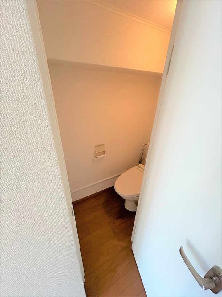 Room image 10
