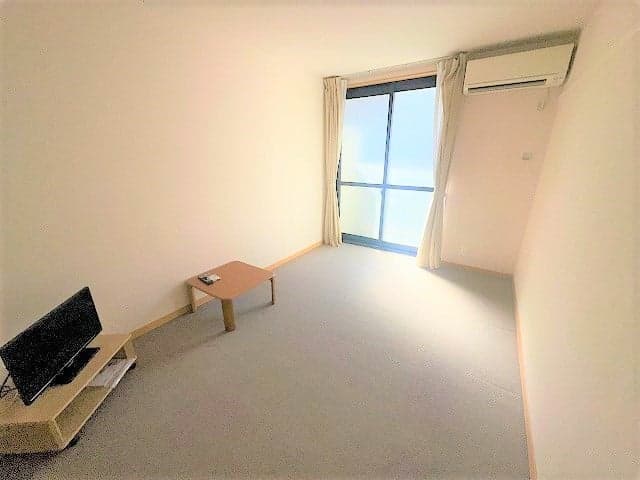 Room image 11