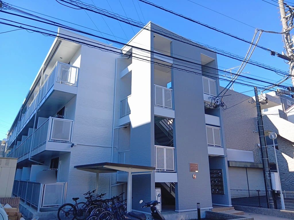 Main exterior of leopalace S K