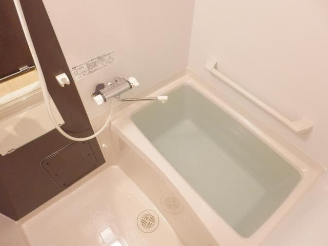 Room image 9