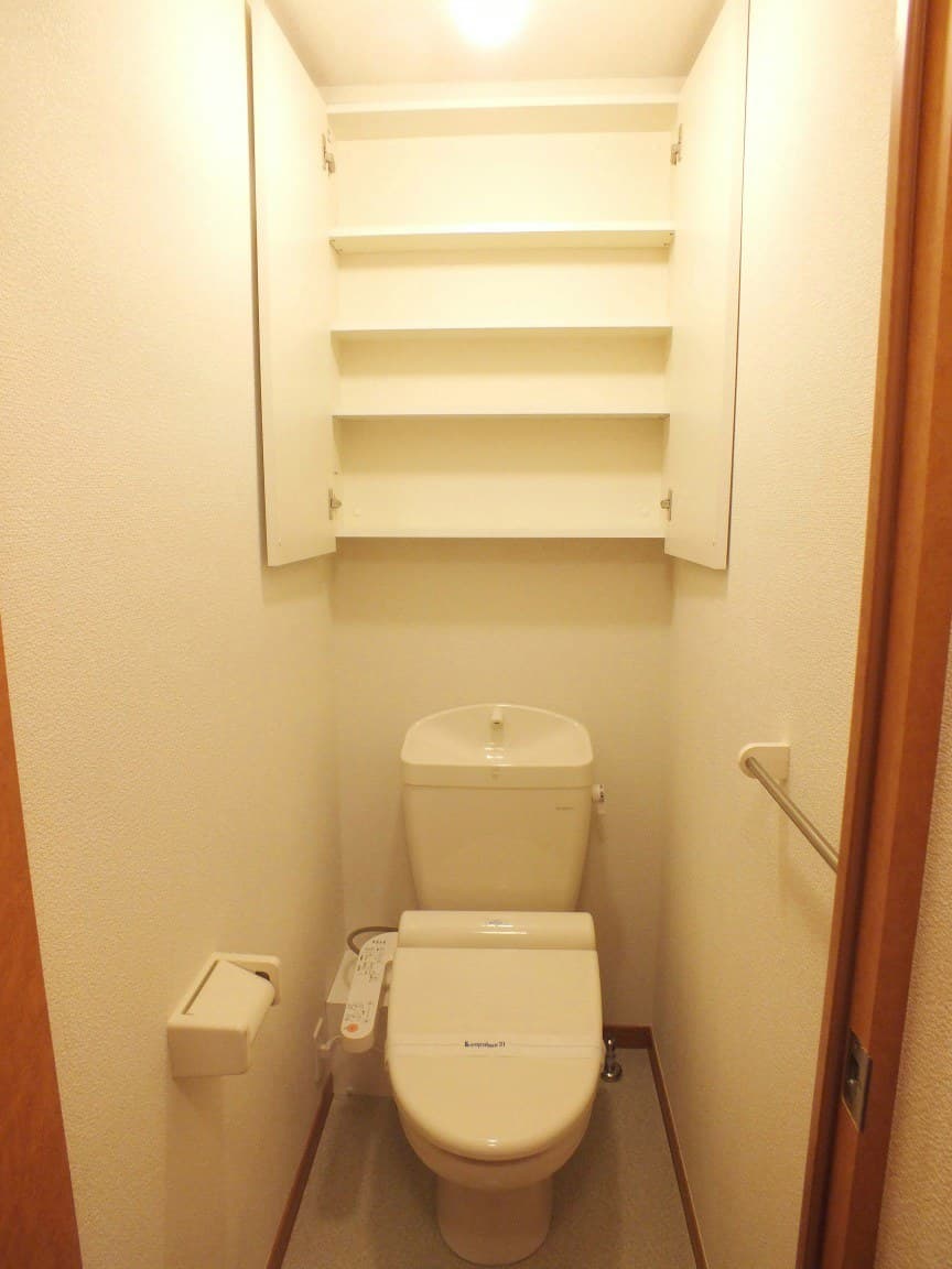 Room image 13