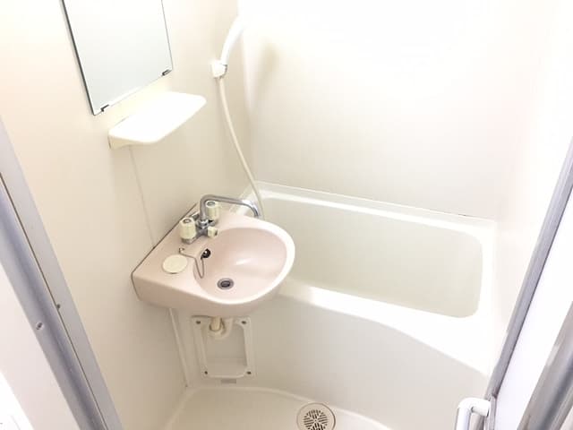 Room image 10