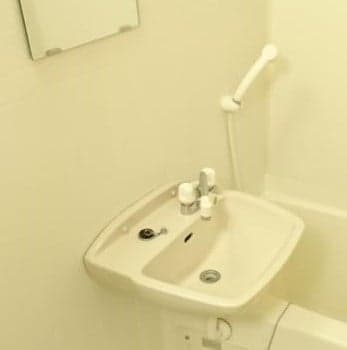 Room image 10