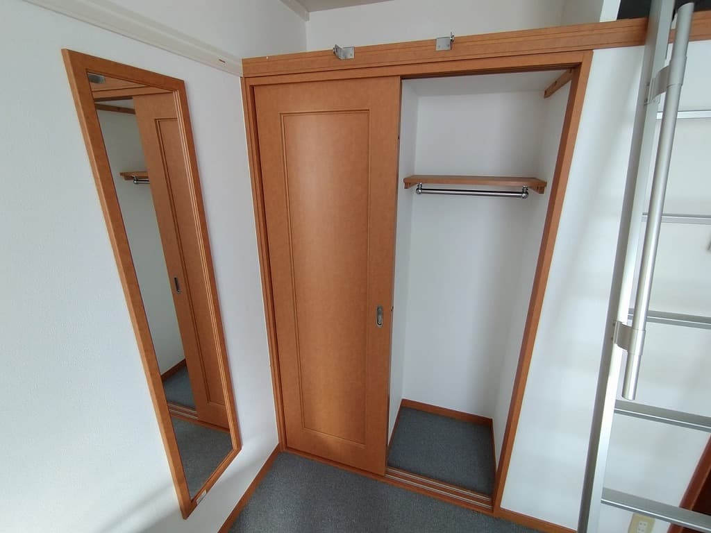 Room image 12