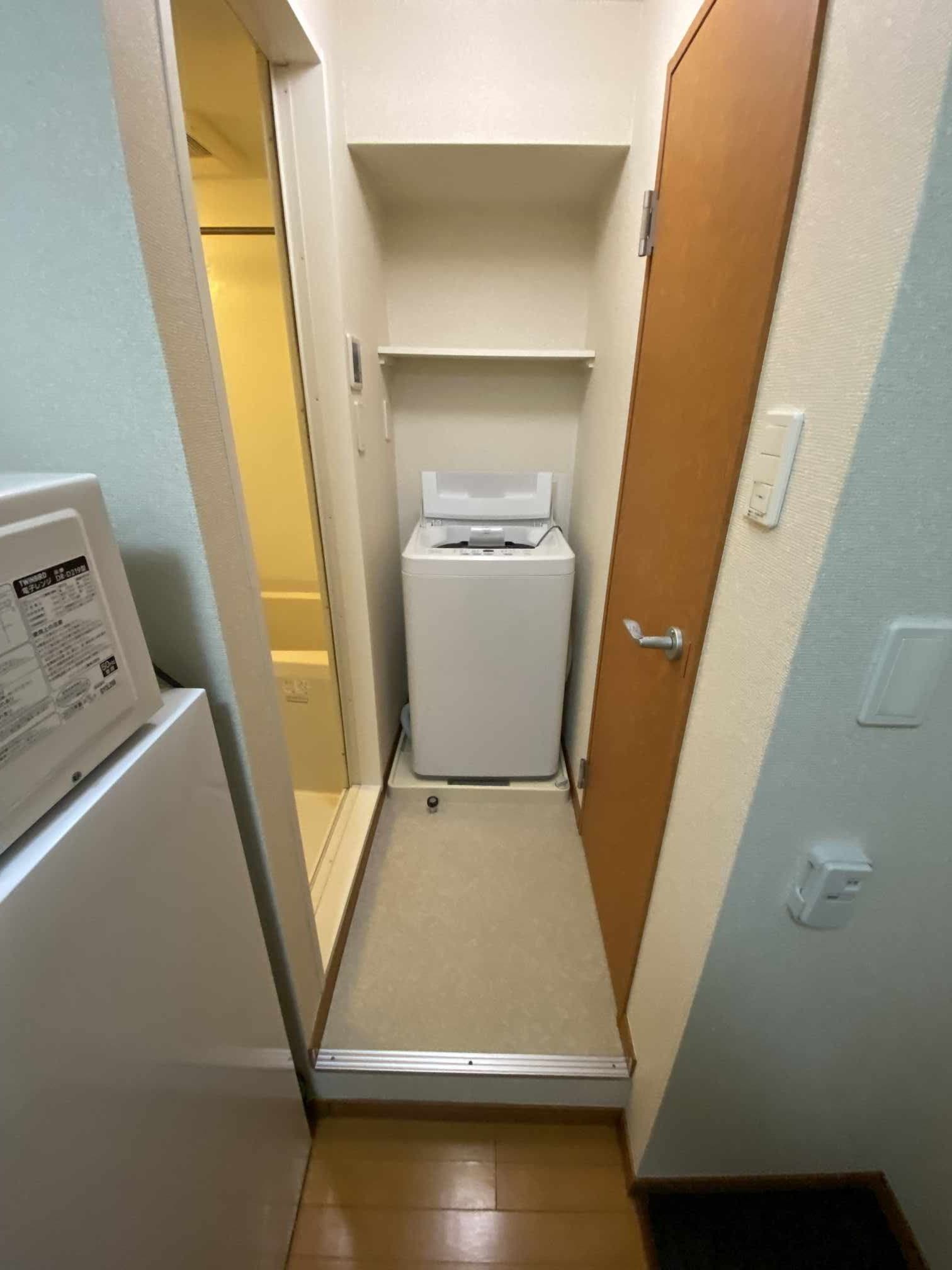 Room image 8