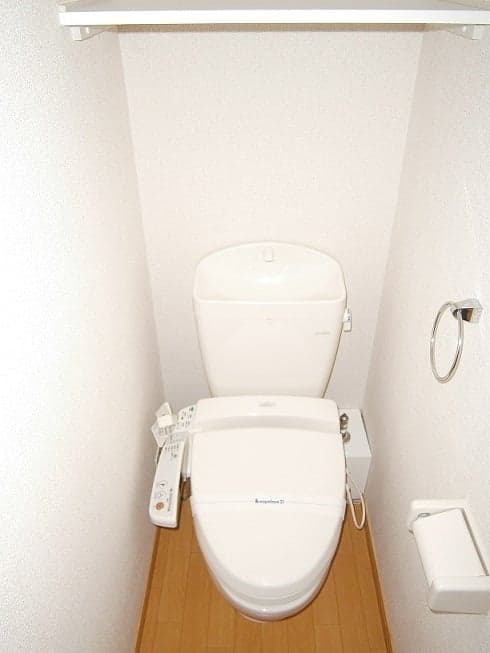 Room image 16