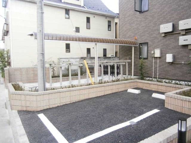 Room image 12