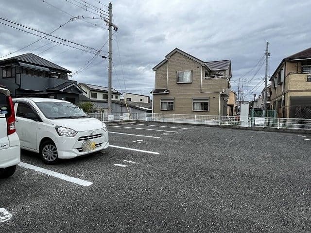 Room image 16