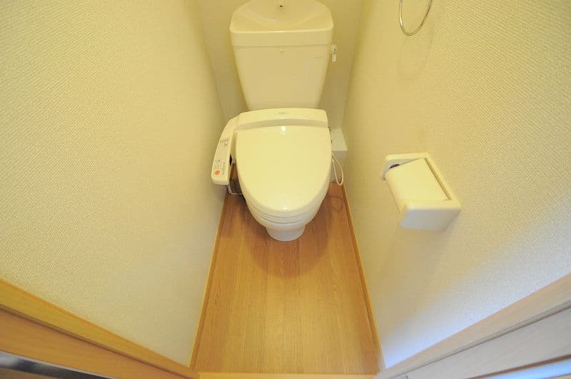 Room image 15