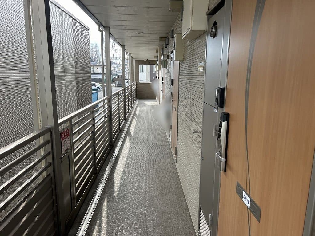 Room image 8
