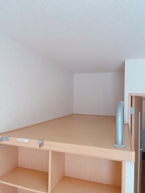 Room image 11