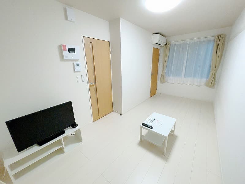 Room image 10