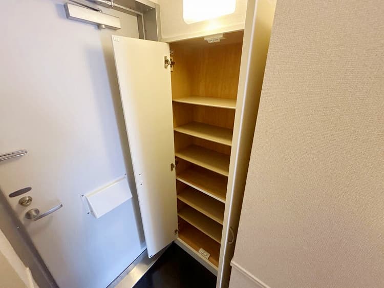 Room image 13