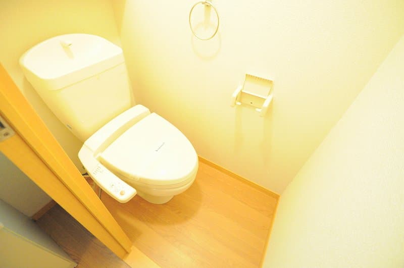 Room image 13