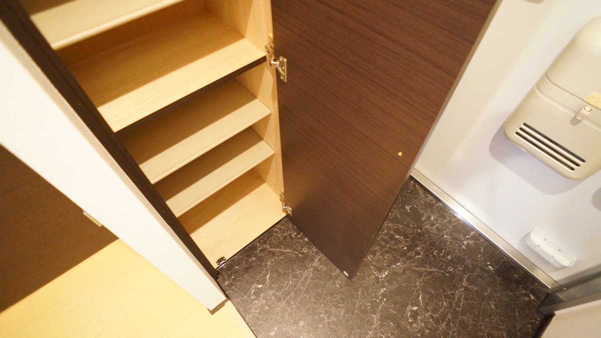 Room image 12