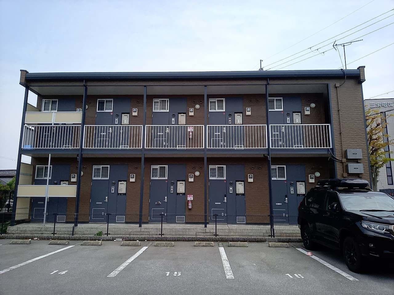 Main exterior of leopalace Nakano Nibankan