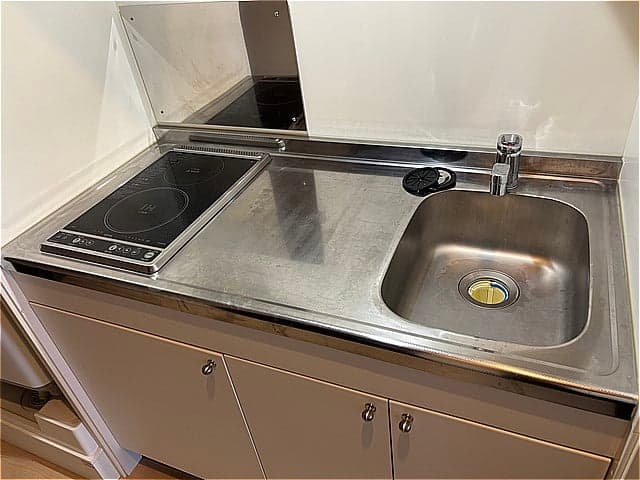 Room image 10