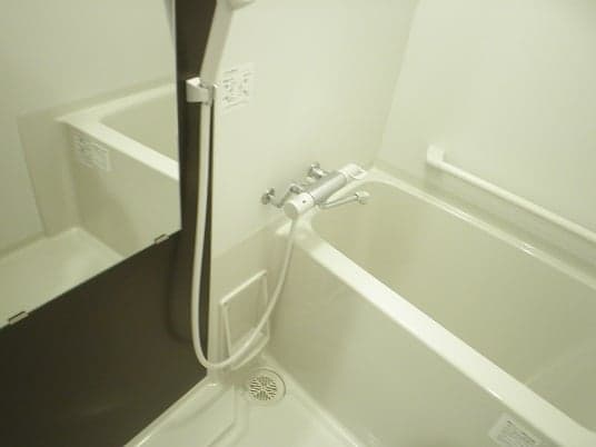 Room image 12