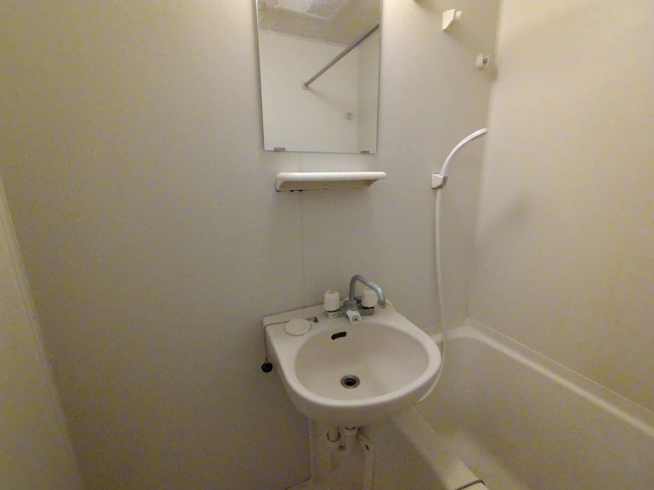 Room image 14