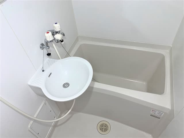 Room image 11