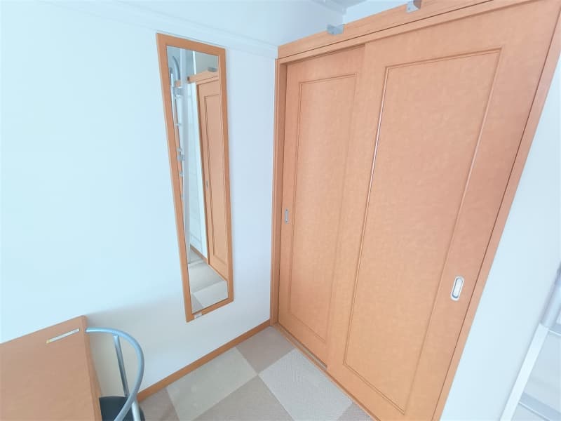 Room image 10