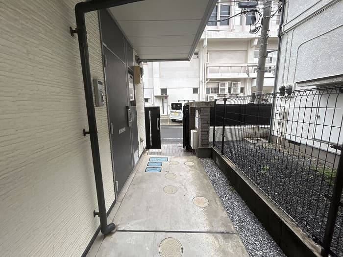 Room image 12