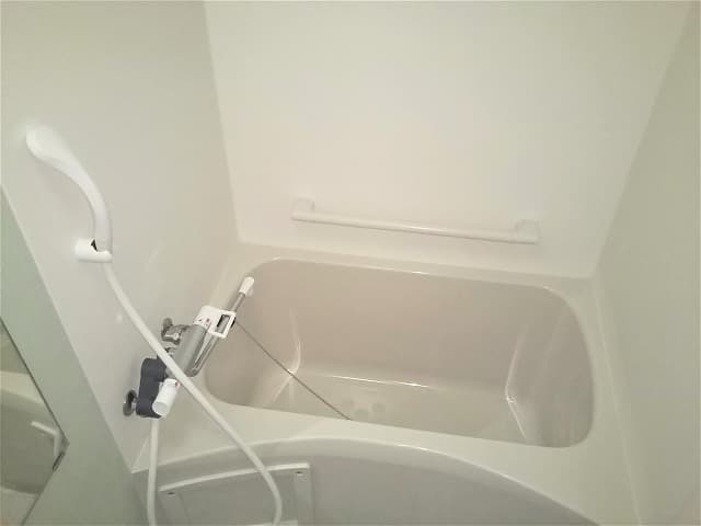 Room image 11