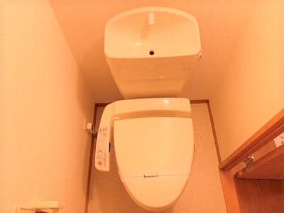 Room image 9