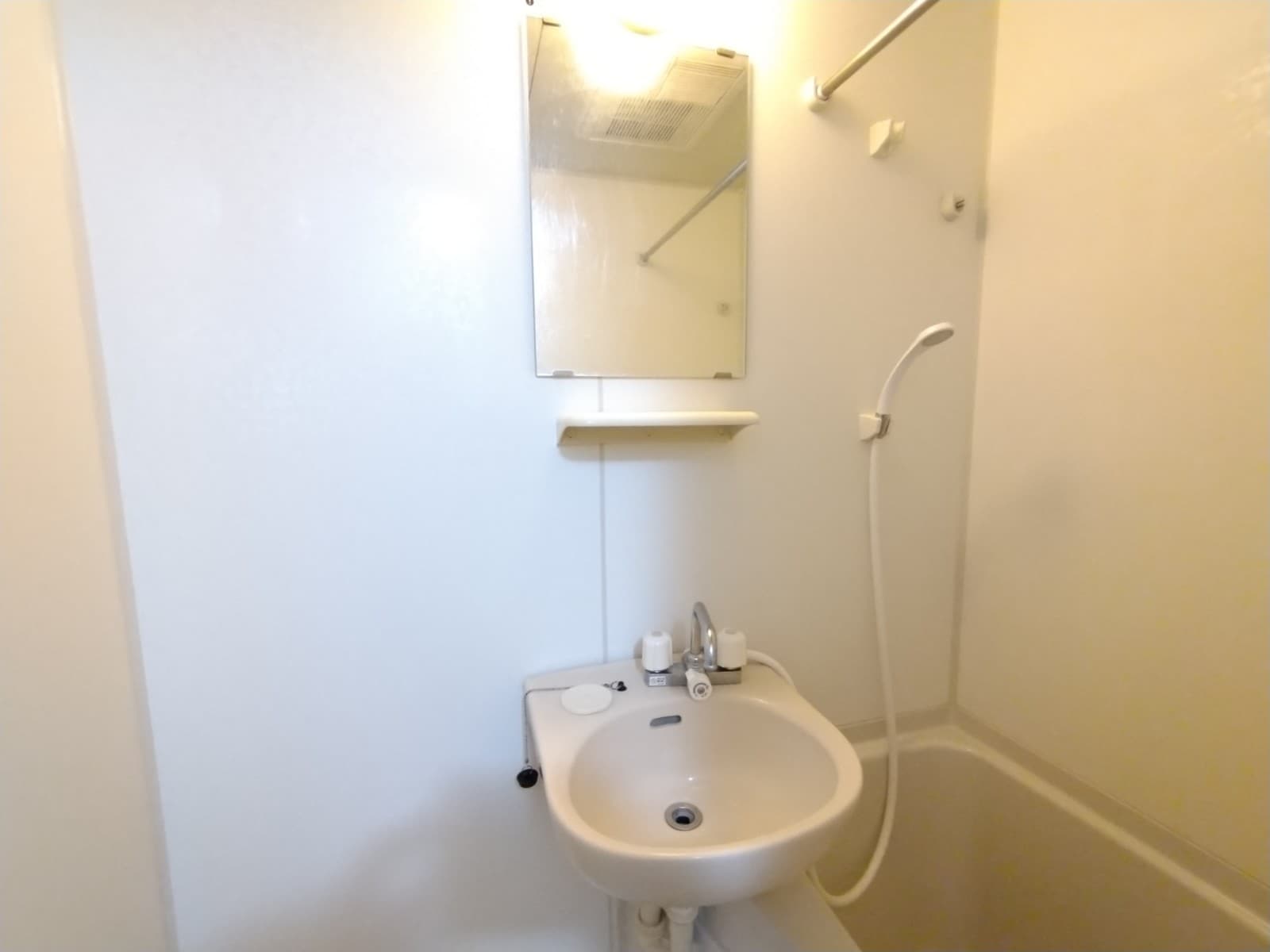 Room image 14