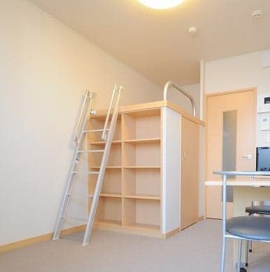 Room image 12