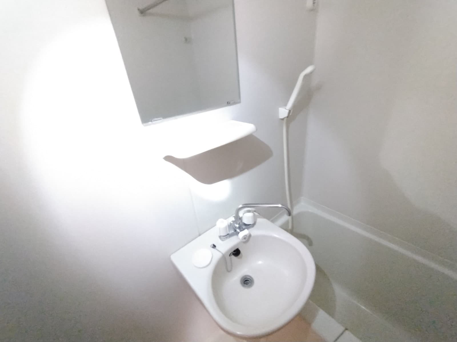 Room image 10