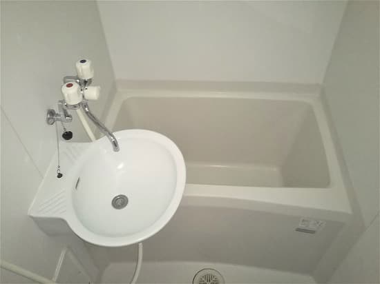 Room image 13