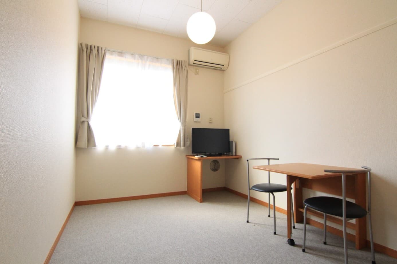 Room image 9