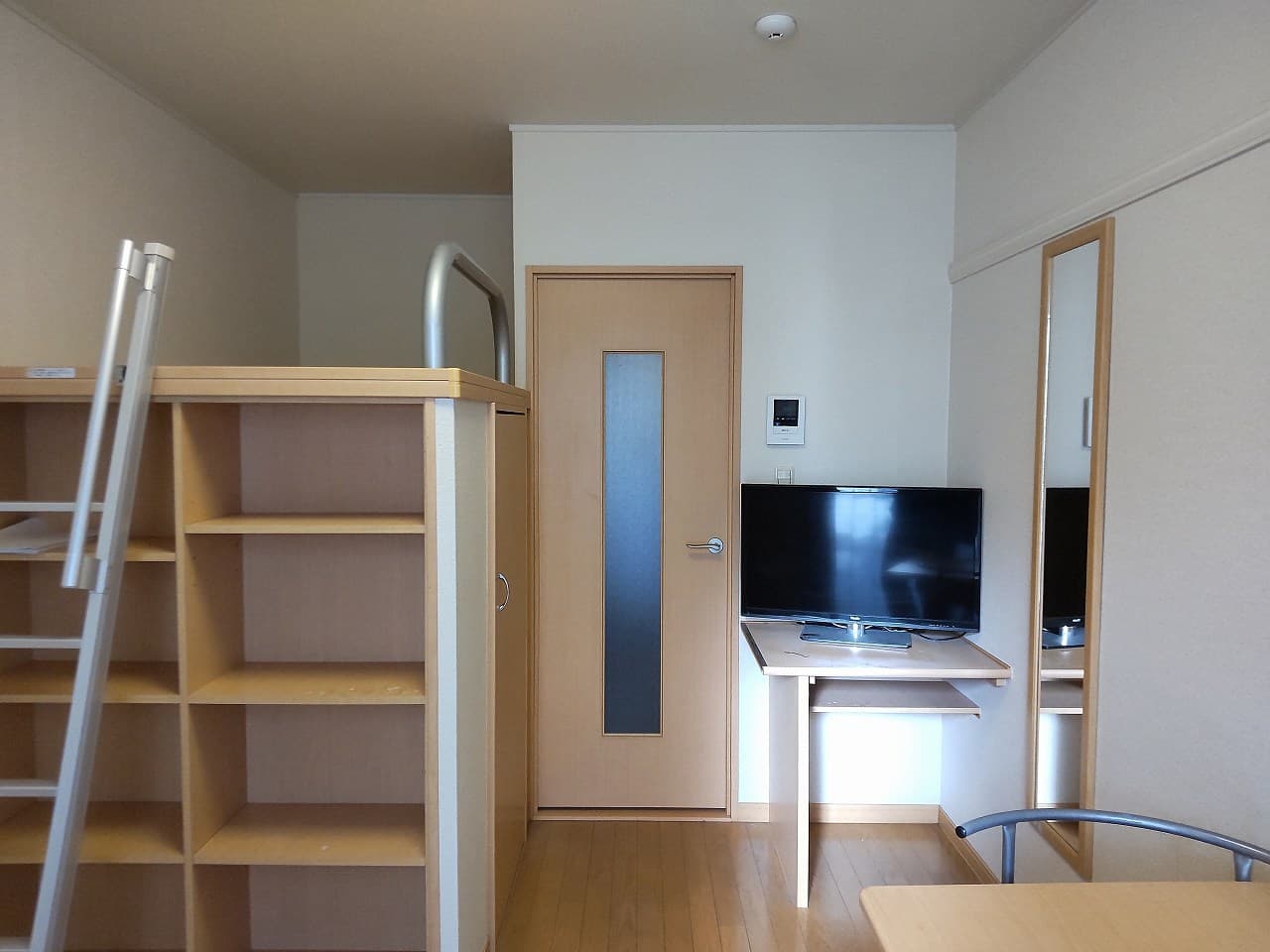 Preview interior of leopalace Carnelian Katakura