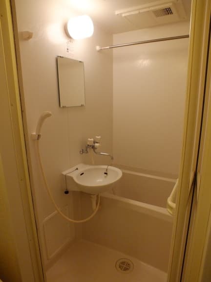 Room image 8