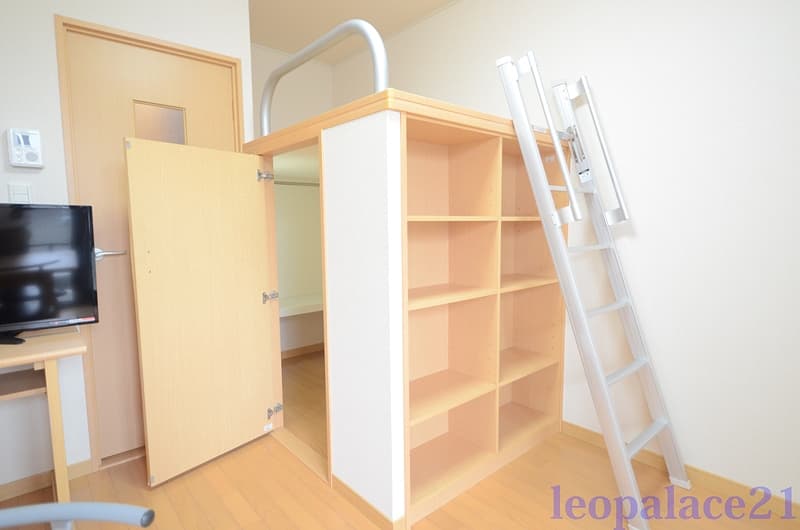 Room image 15