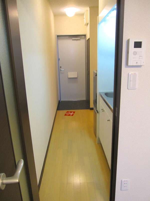 Room image 12