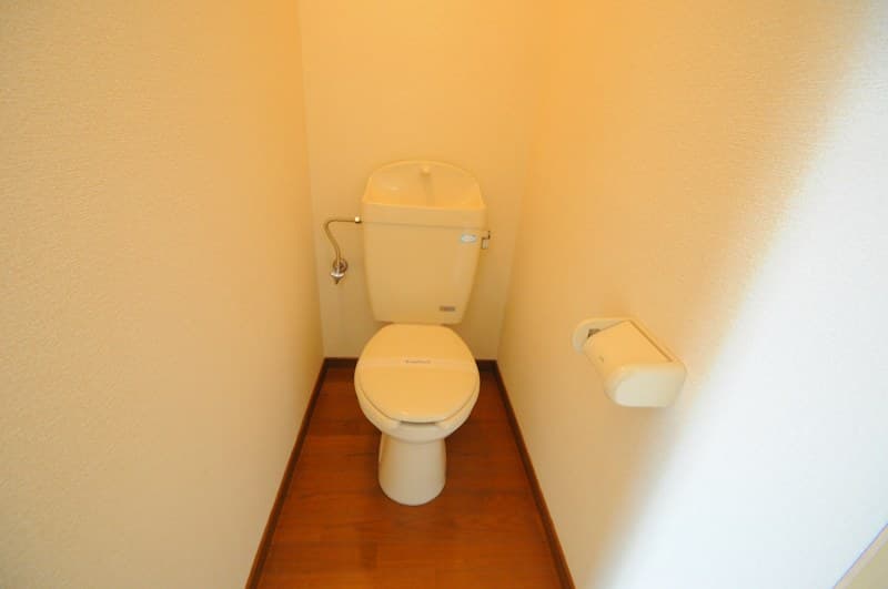 Room image 9