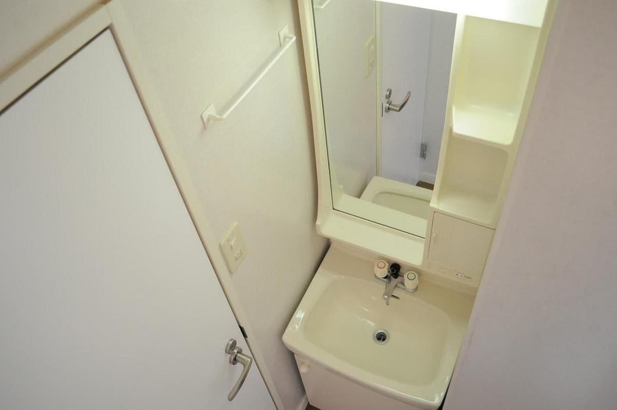 Room image 9