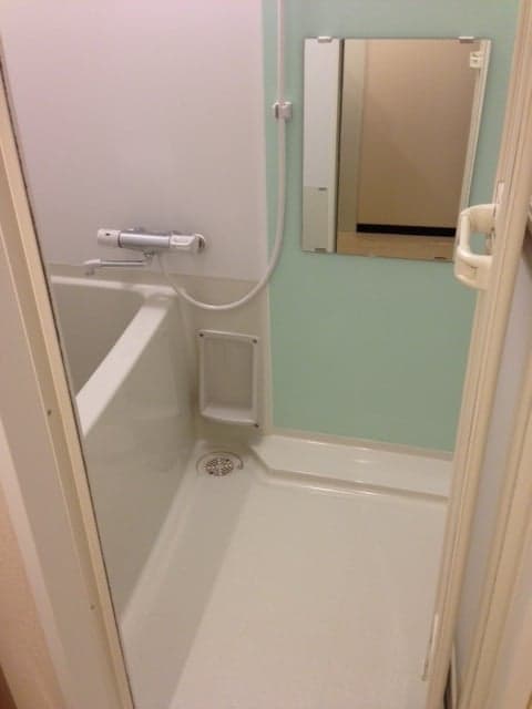 Room image 10