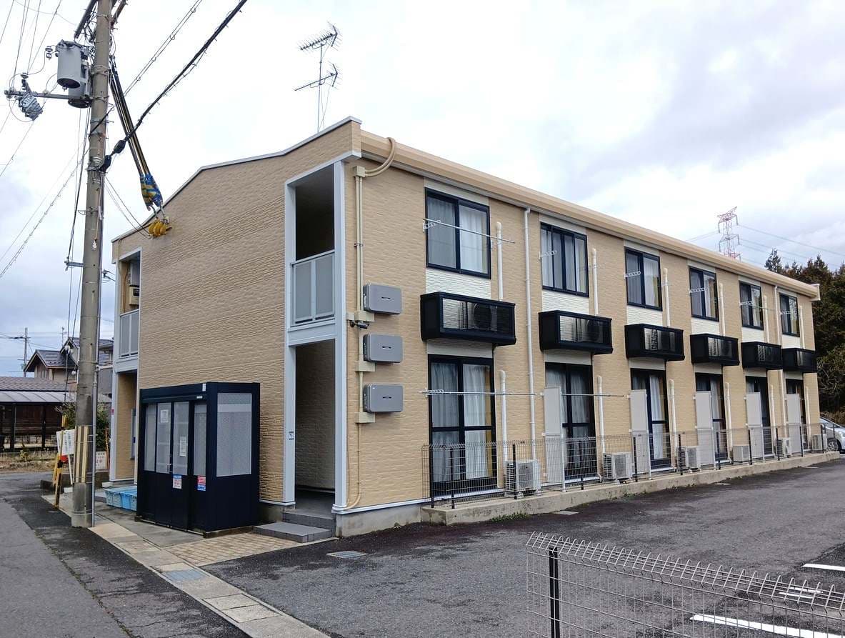 Main exterior of leopalace Akasaka